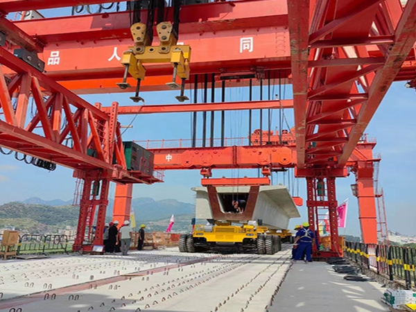 450T輕軌架橋機(jī) 450T輕軌架橋機(jī)