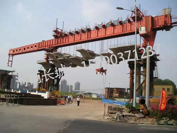 溫州32-900噸節段拼架橋機